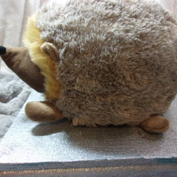 H-481 KUTE KIDS MORGAN HOME BROWN HEDGEHOG DOOR STOPPER - Picture 6 of 7